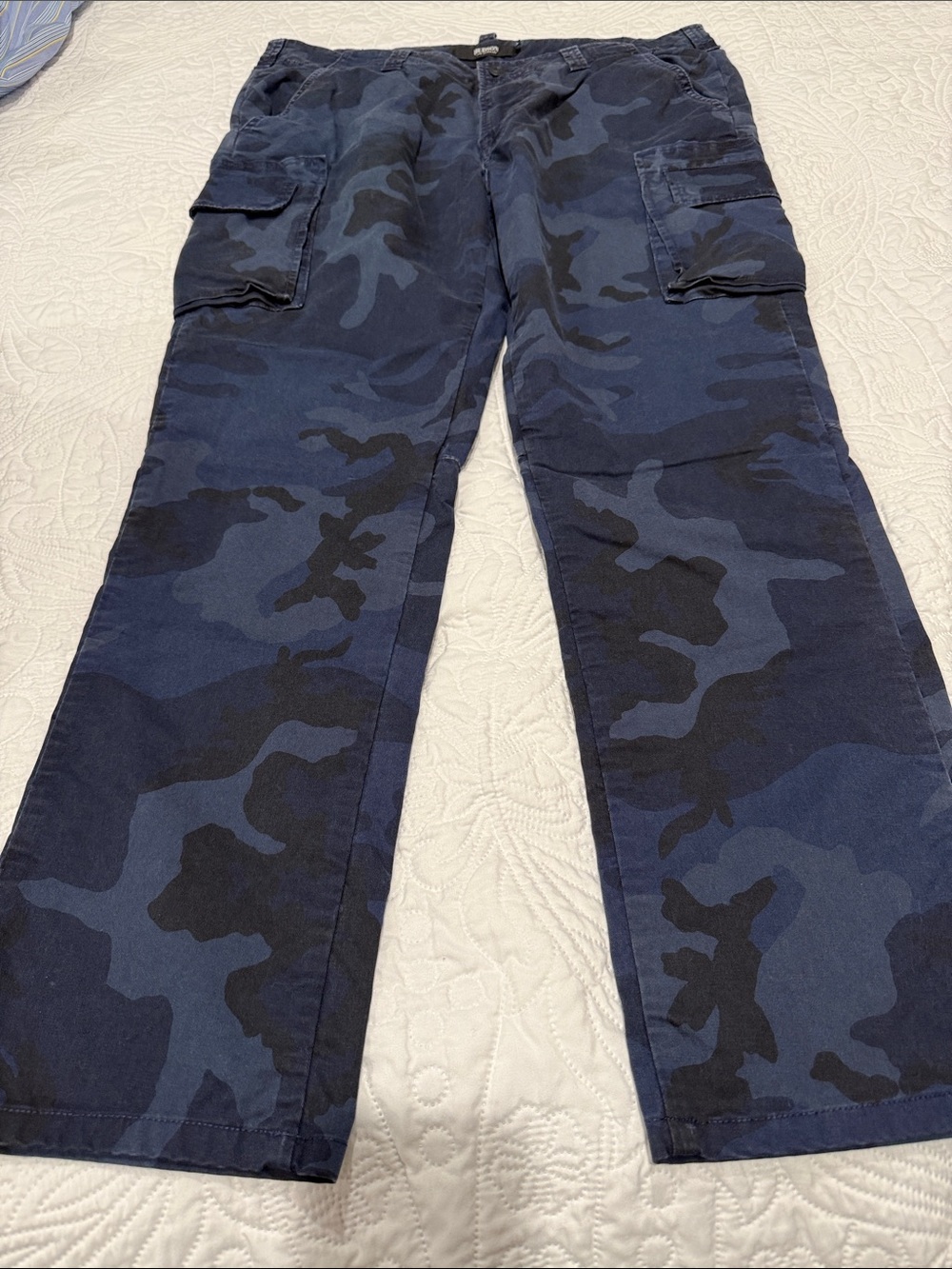 Hudson Jeans Men’s Cargo Pants in Navy Camouflage